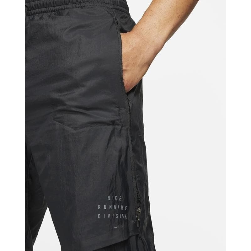 M ナイキ ディビジョン ナイロンパンツ @1.5万 ランニング 黒 ブラック