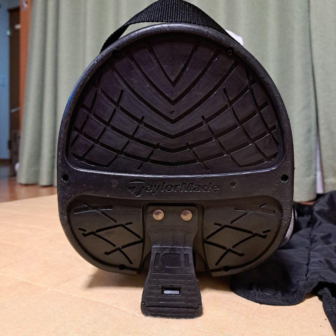 TaylorMade スタンド付きゴルフバッグ.フード付き.9.5インチ。
