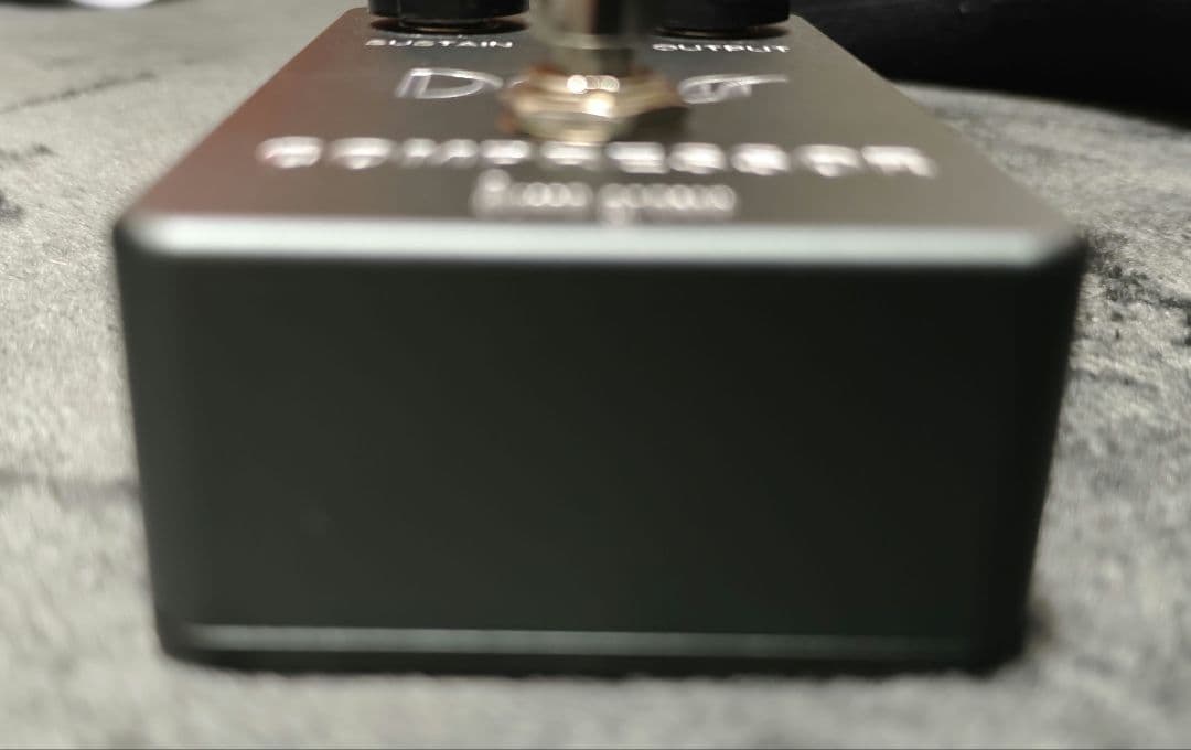 ギター Sumo Stomp / DOSS Comp