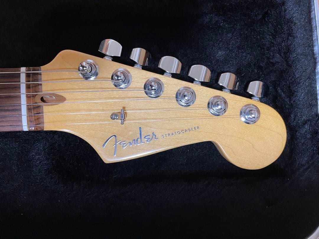 FENDER USA アメリカンデラックスストラトキャスター