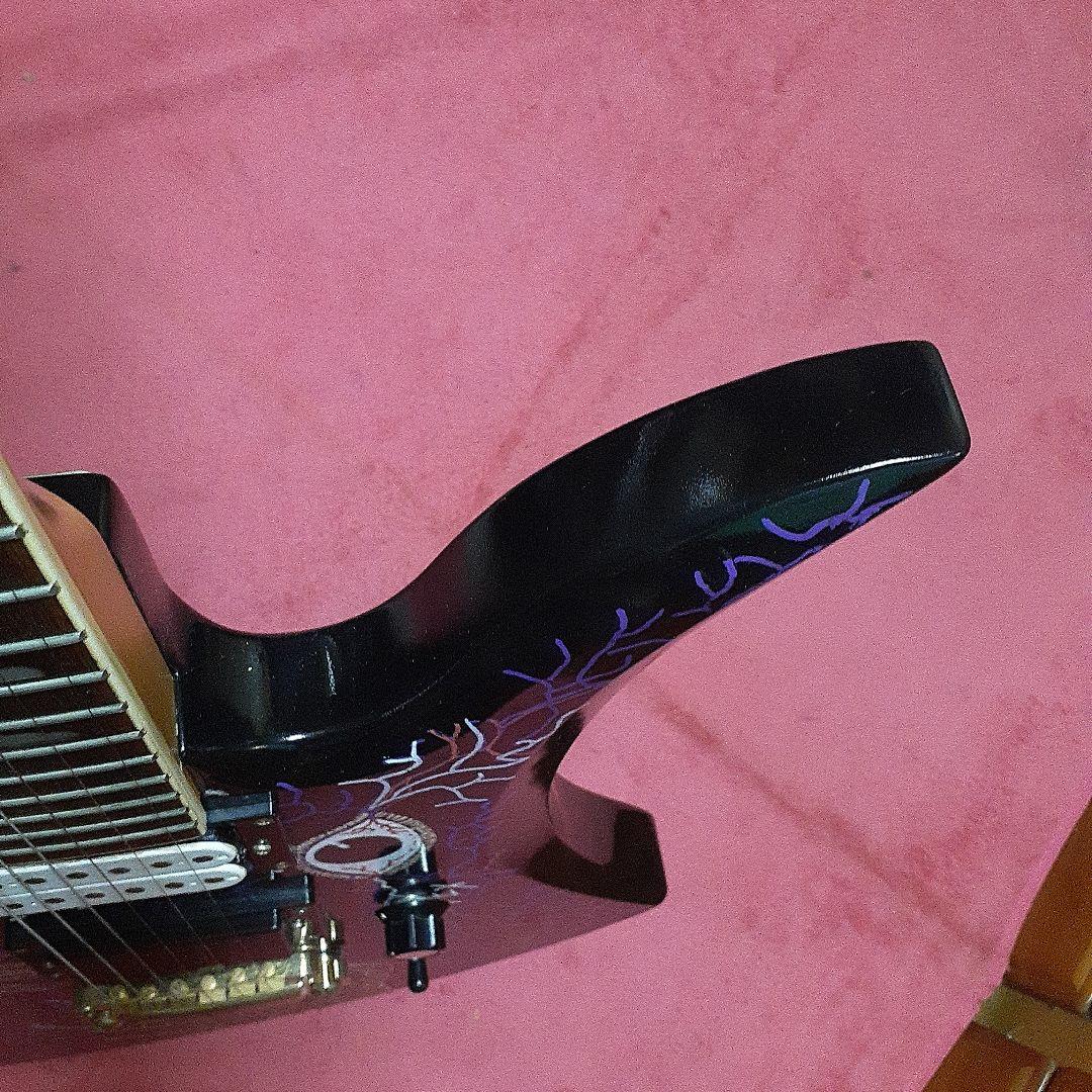 【良・美・レア品】謎の手・ペイント。hideモデル。MGモッキンバードギター。