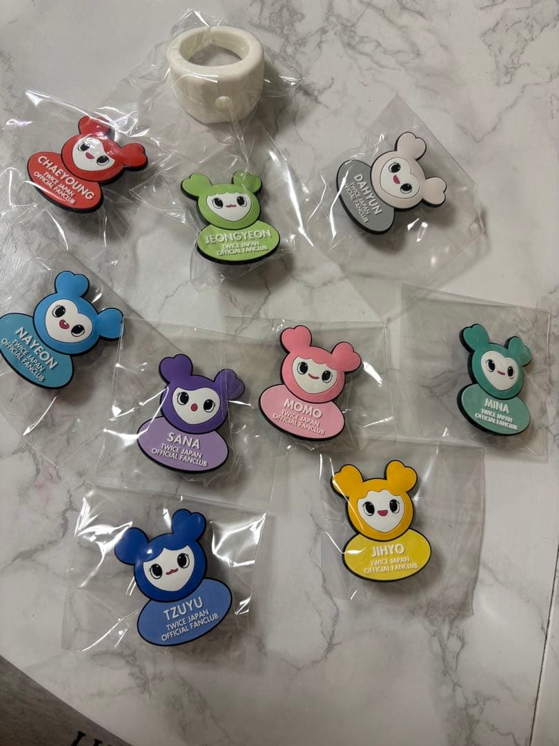 TWICE ピンバッジ セット 9種