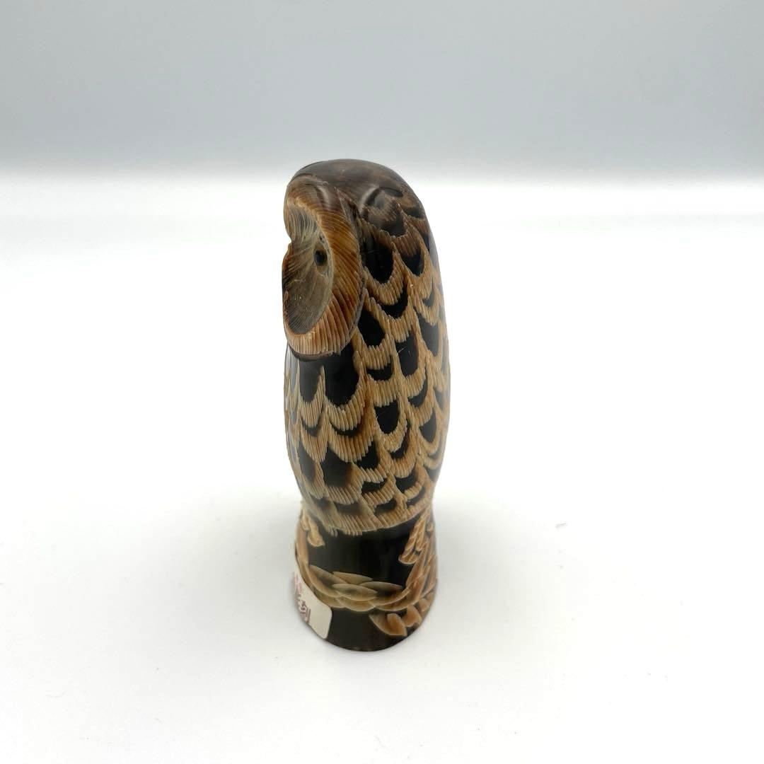 フクロウの水牛角彫刻置物