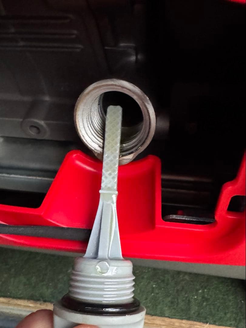 新品　新ダイワ インバーター発電機 iEG2000M 送料込み！