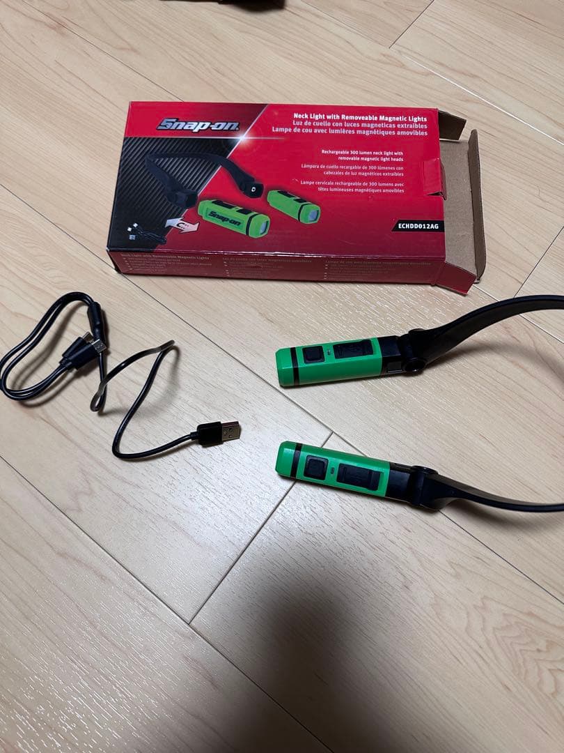 Snap-on ネックライト
