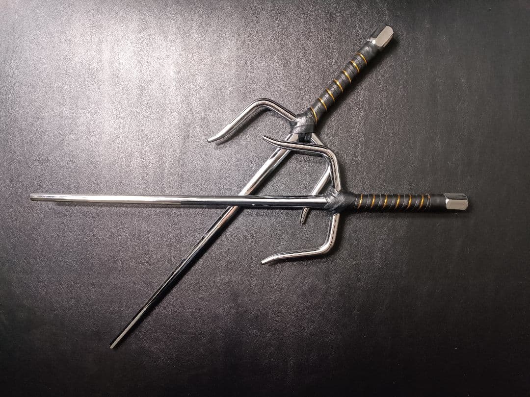 武具　十手　48CM　2本セット　釵　琉球古武術　鉄製　古武道具　サイ　刀剣美術