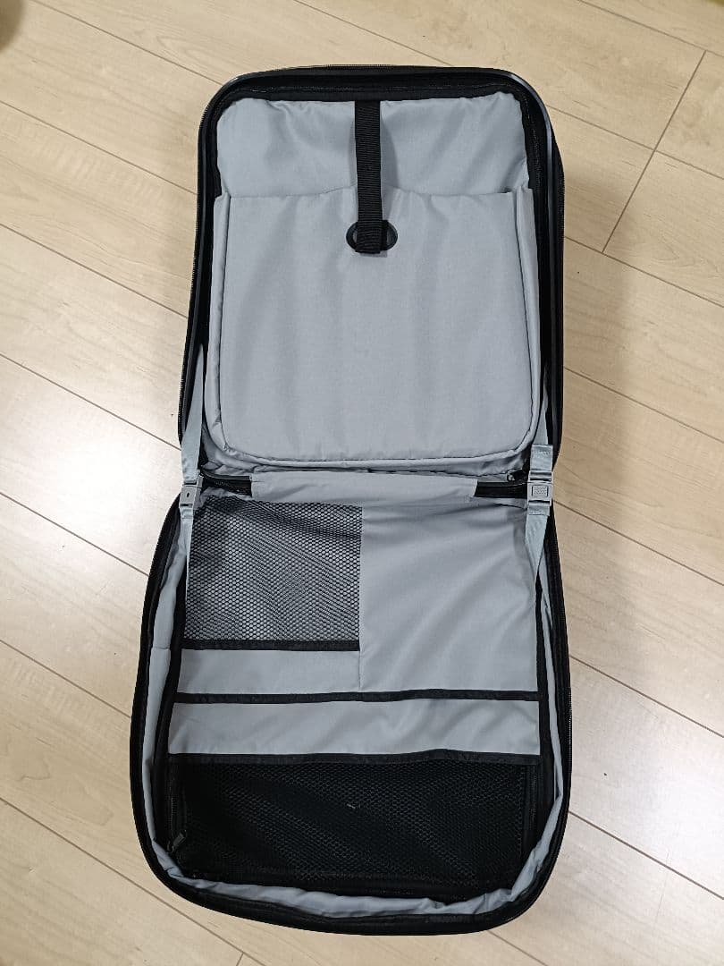 子供が乗れるキャリーカート ブラック