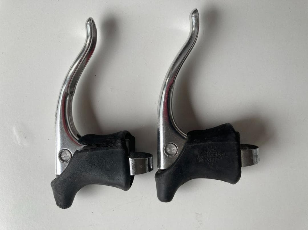 カンパニョーロ（レコード）ブレーキレバー　新品未使用（バッドは劣化）