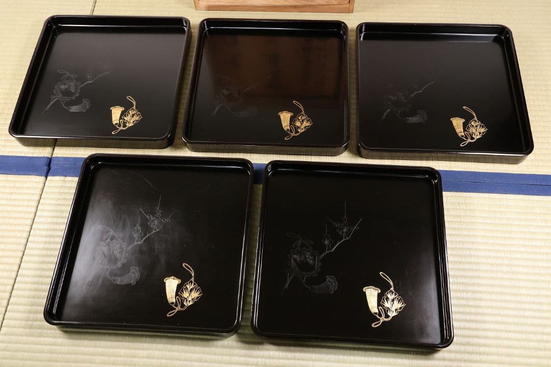 大正 本堅地 黒艶消 風鎮松竹梅 沈金 会席膳 十客 木製漆器【CM182】