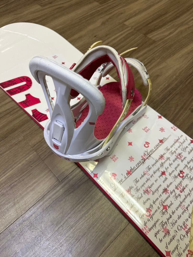 スノーボード 011Artistic143 ビンディングBurton sizeM