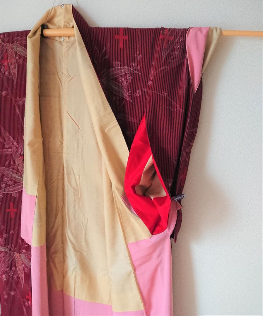 大正時代の着物 小紋 正絹 袷 時代物アンティーク 竹 笹 梅 十字架 クロス