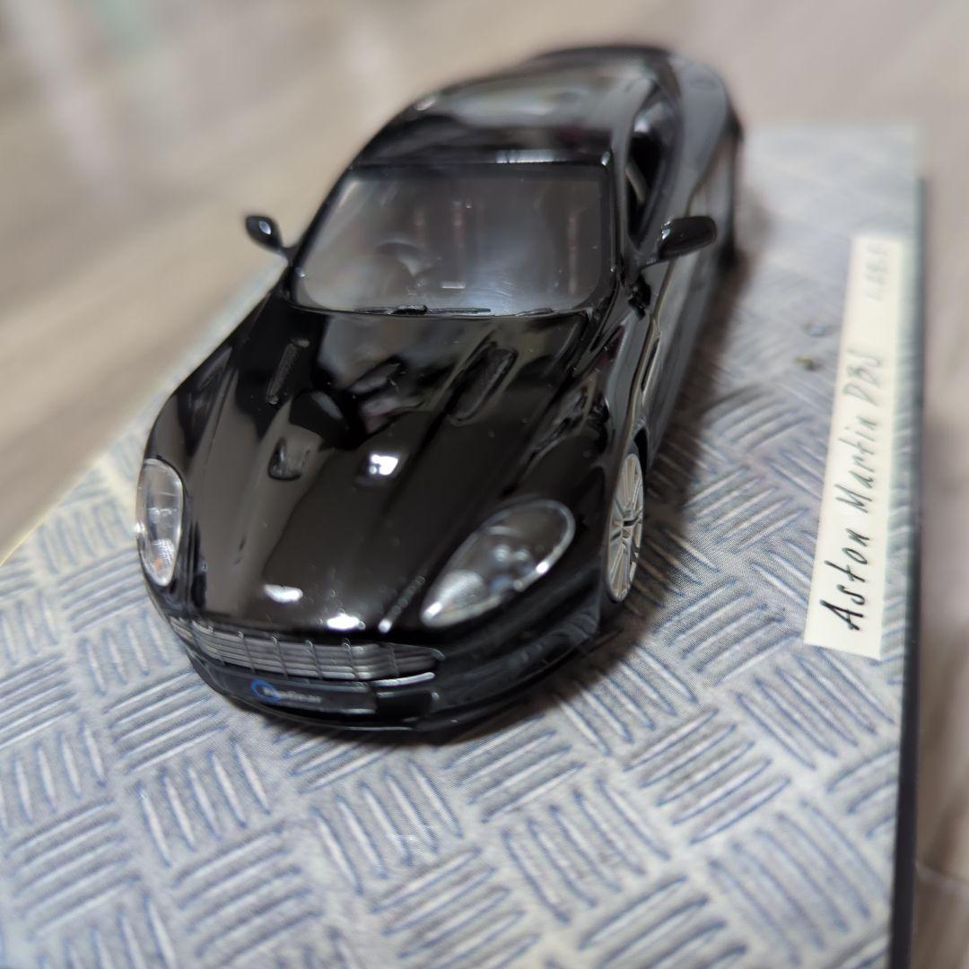 Aston Martin DBS 1/25 ブラック