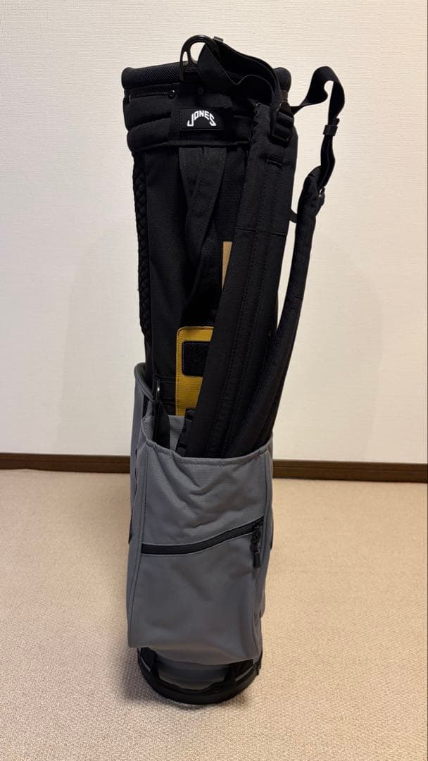 JONESのロゴ刺繍付キャディバッグ　グレー　レア