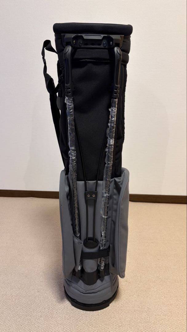 JONESのロゴ刺繍付キャディバッグ　グレー　レア