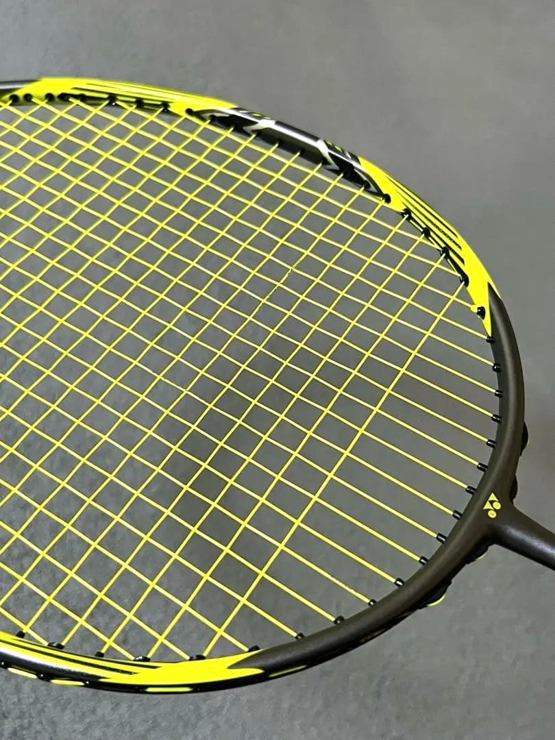 美品 YONEXアークセイバー 7プロ/ Arcsaber 7 Pro