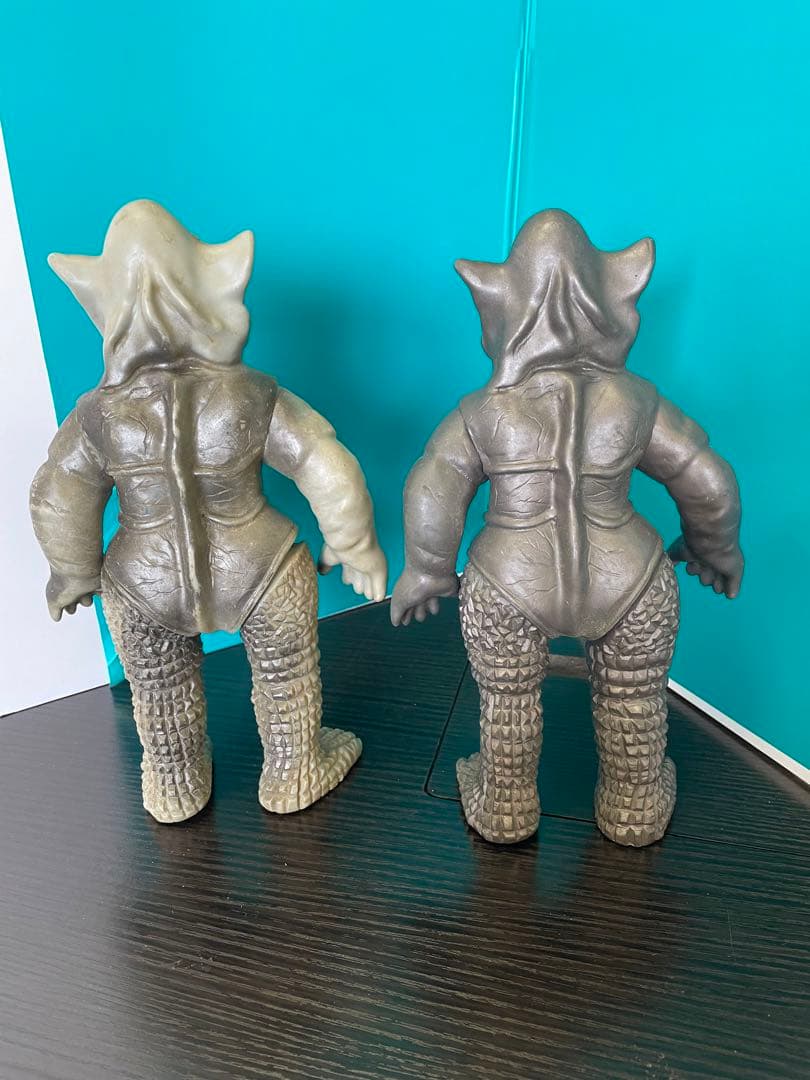 メフィラス星人　2体