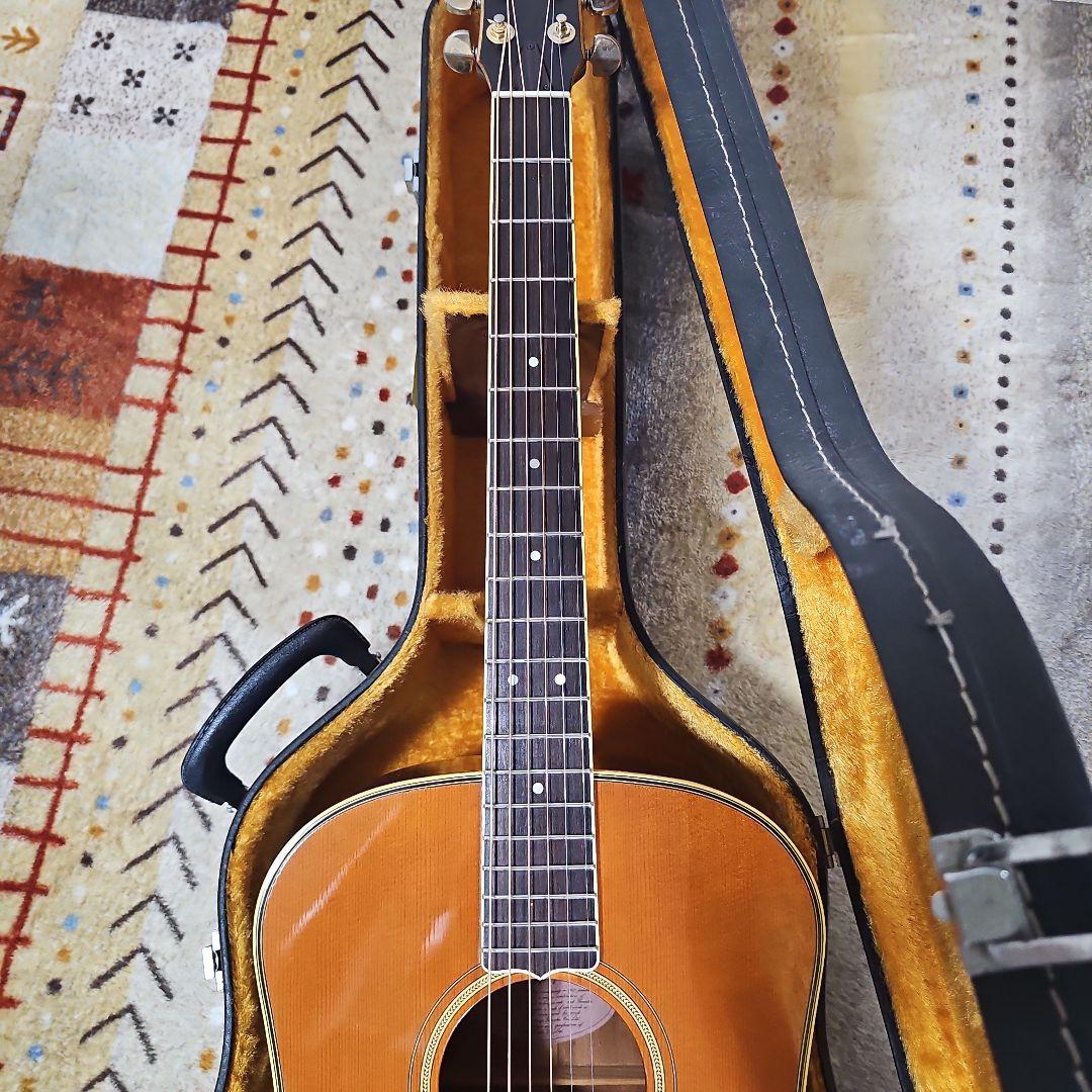 YAMAHA.LA-17トップ、バック単板! ハードケース付き