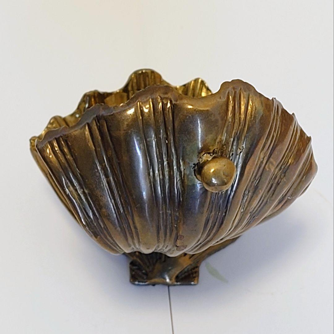 金色の貝殻型オープンボックス