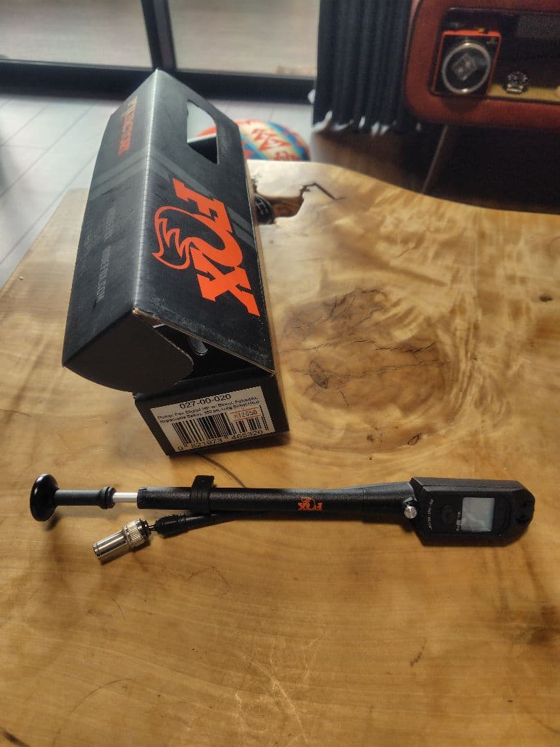 【値下】【未使用】FOX デジタルポンプ