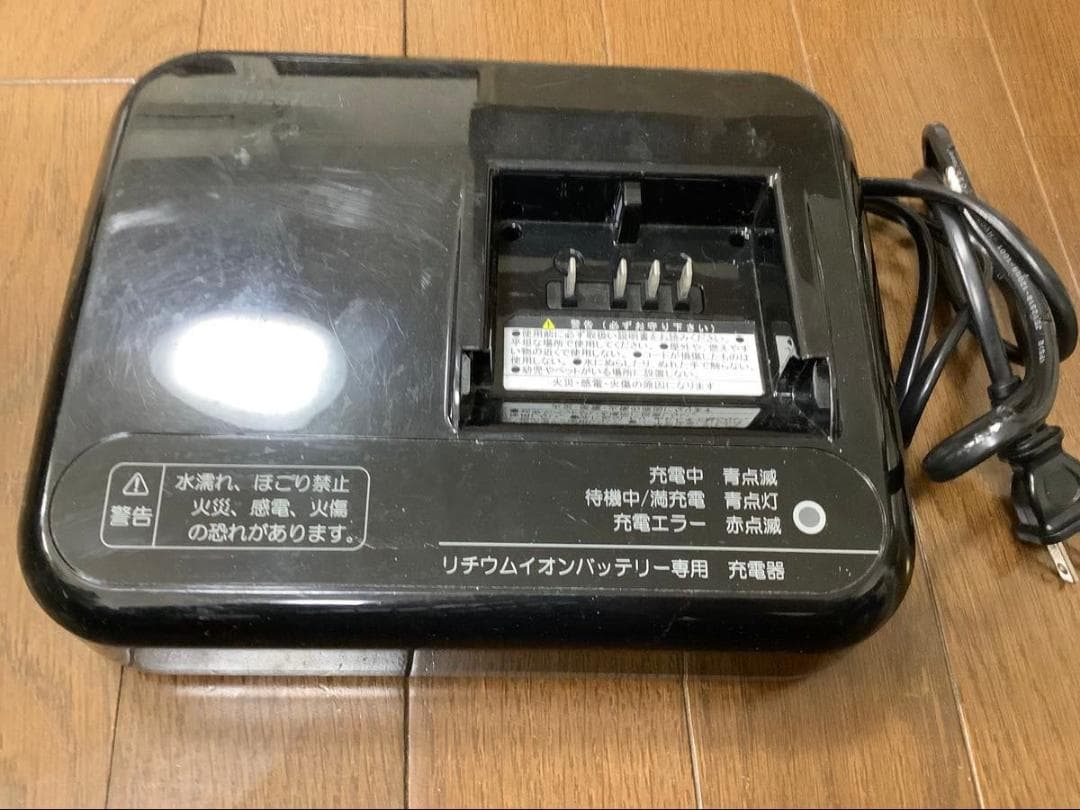 ★清掃済 良品　ブリヂストン アシスト自転車充電器　P5568 B010111