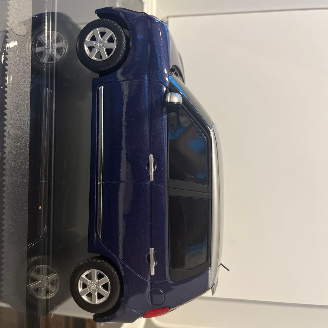 ホンダ　N-ONE エヌワン　1/18 モデルカー