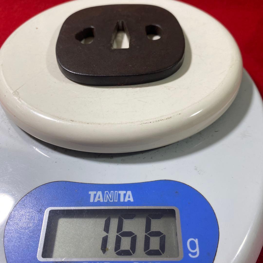 B -1 日本刀の鍔(つば) 武具　美術品　工芸品　装飾品　アンティーク　刀装具