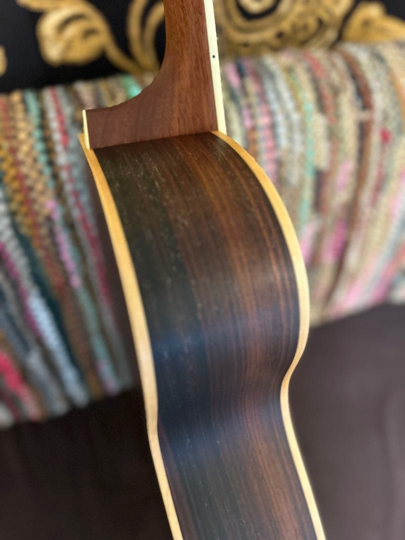 ギター Larrivee OM03R