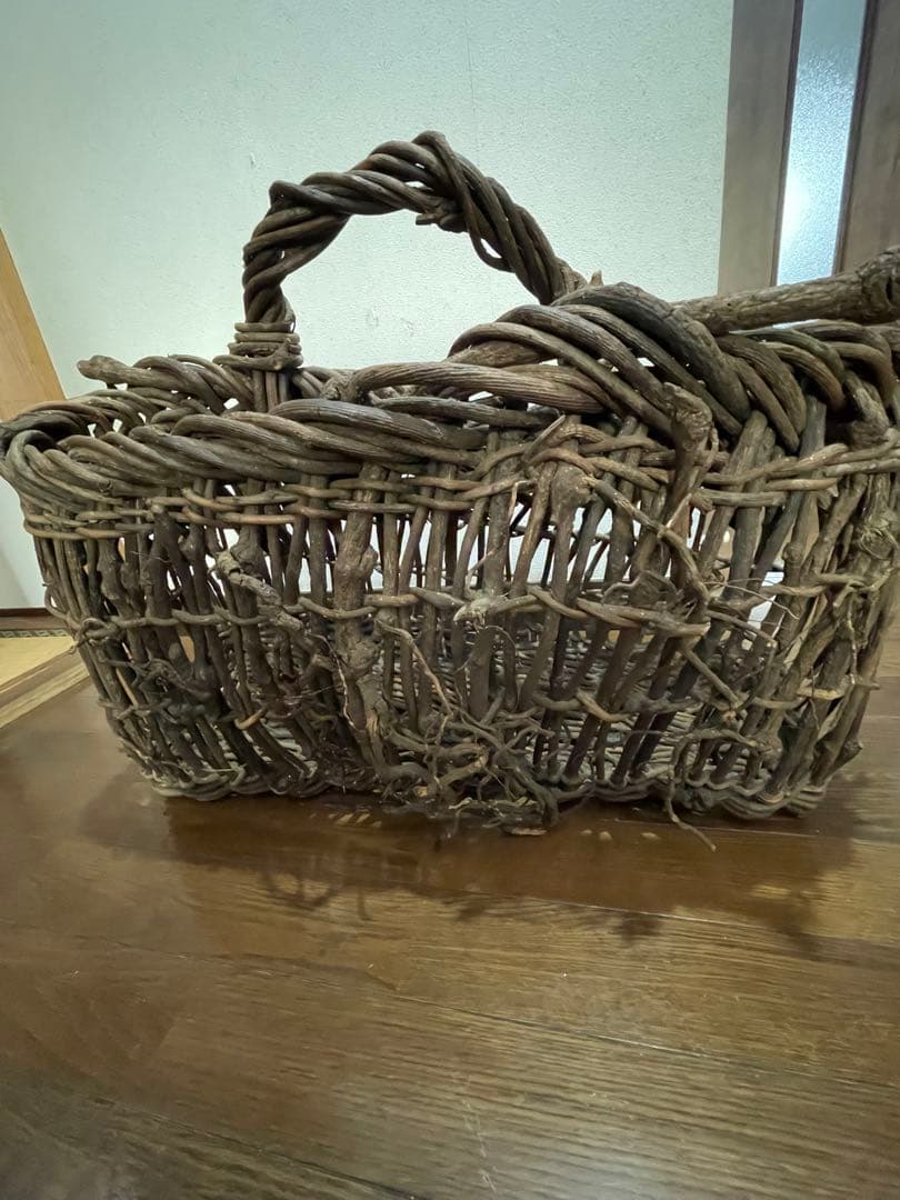 天然アケビ蔓 籠 大型 職人手作り 迫力ある造形 アンティーク 民藝 送料無料