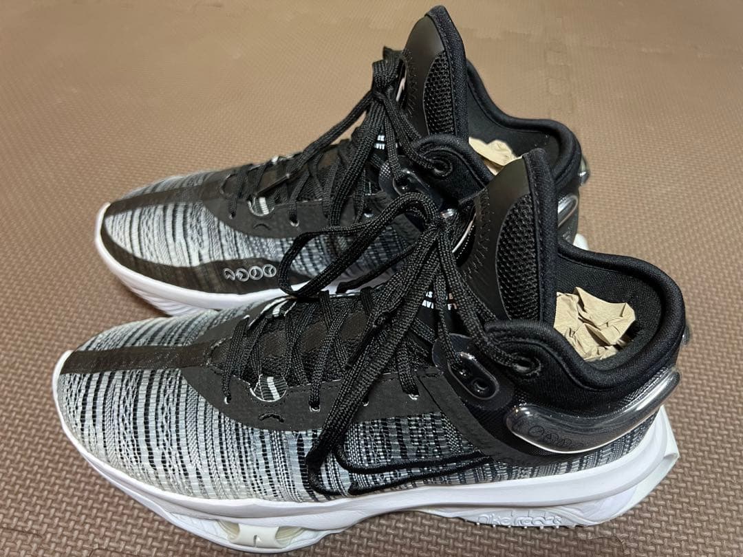 シューズ(男性用) Nike Air Zoom GT Jump 2