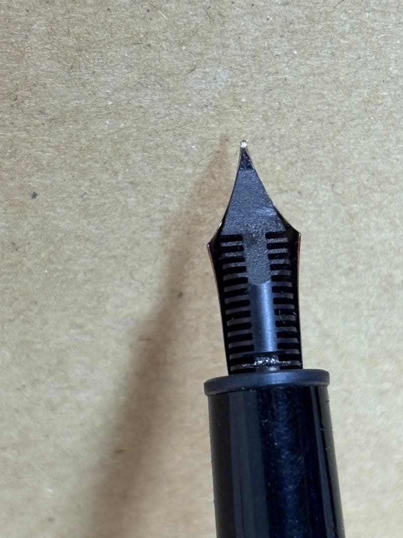 MONTBLANC(モンブラン)マイスターシュテュック 146 585 万年筆