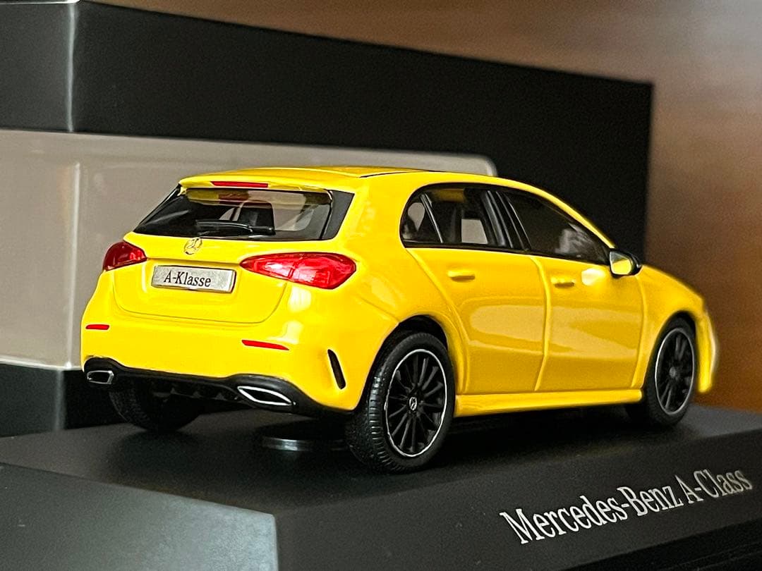 1/43 特注 スパーク メルセデスベンツ Aクラス AMGライン イエロー