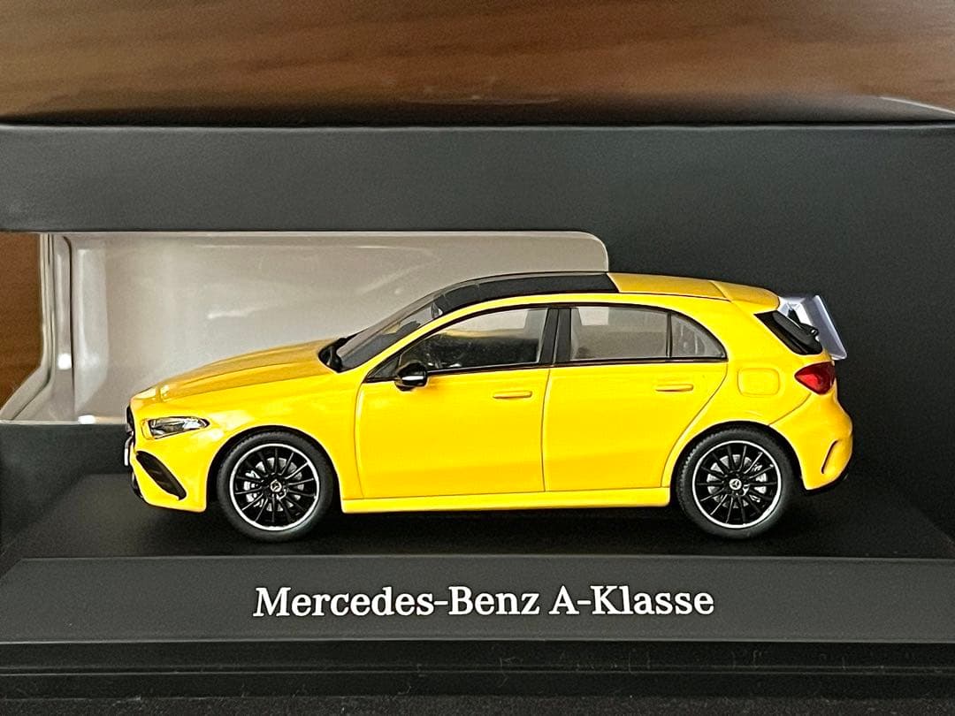 1/43 特注 スパーク メルセデスベンツ Aクラス AMGライン イエロー