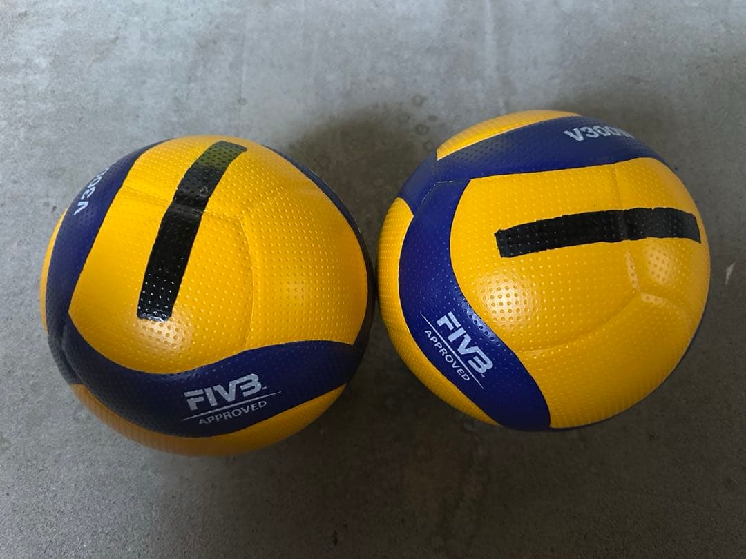 2点 美品 MIKASA バレー5号 国際公認球 高校試合球 黄/青V300W