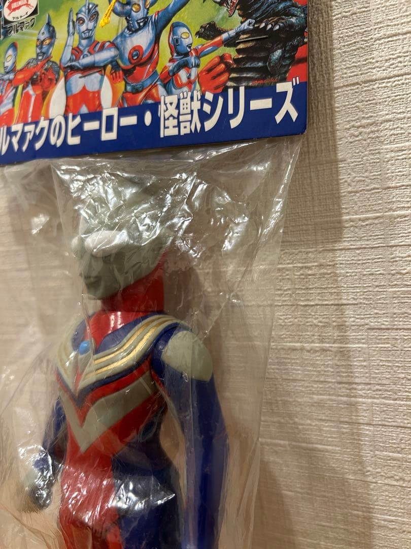新ブルマァクのヒーロー・怪獣シリーズ　ウルトラマンティガ　3体セット