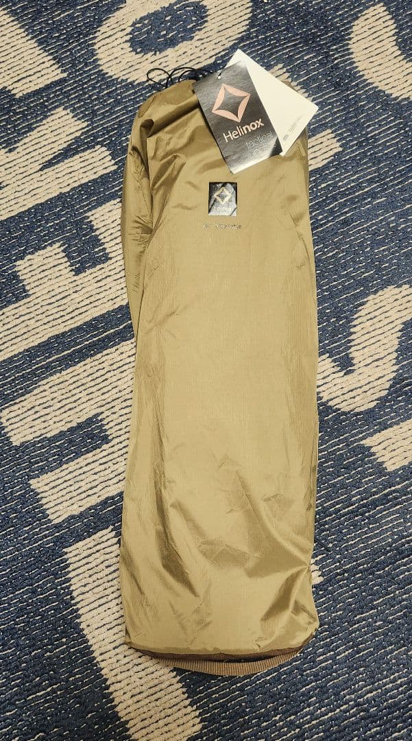 ヘリノックス　タクティカルフィールドテーブル　コヨーテ色