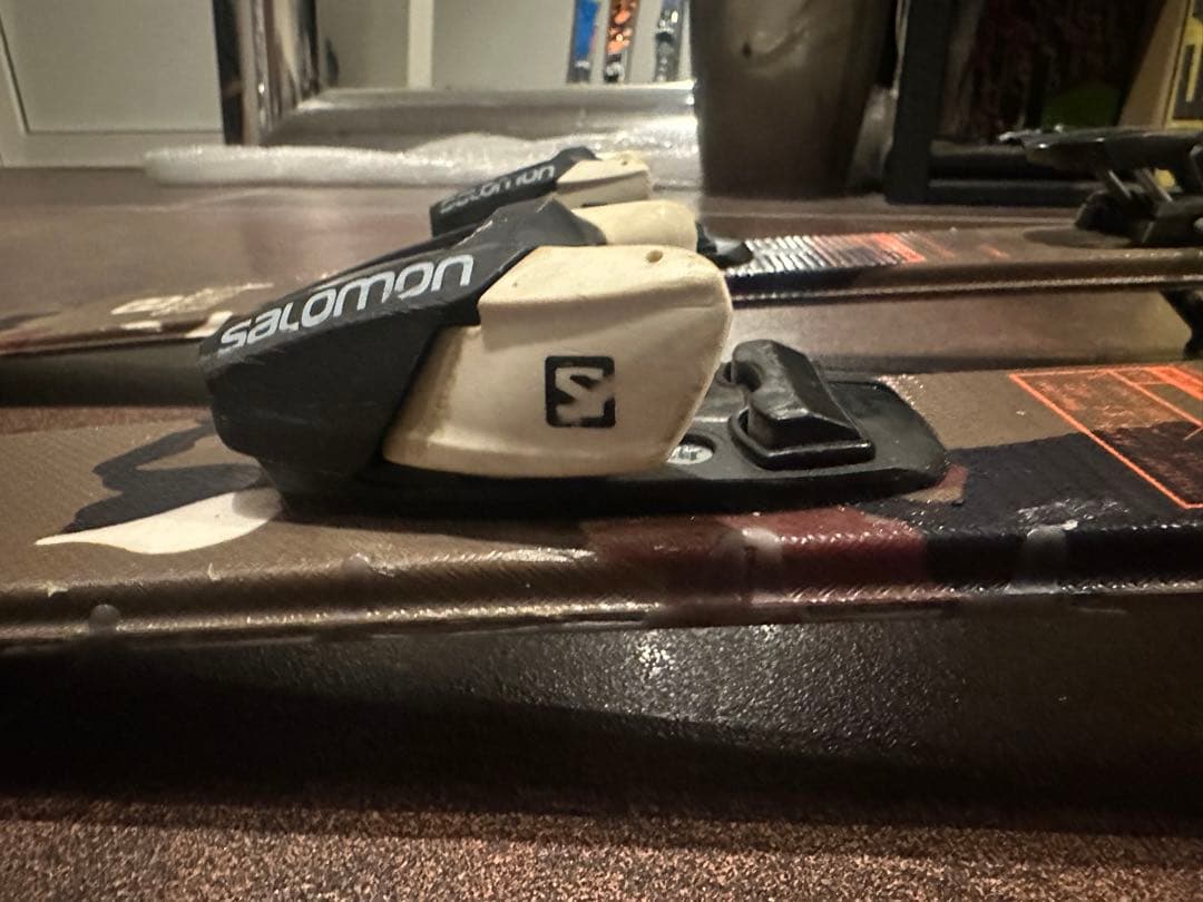 Salomon suspect 140cm スキービンディング