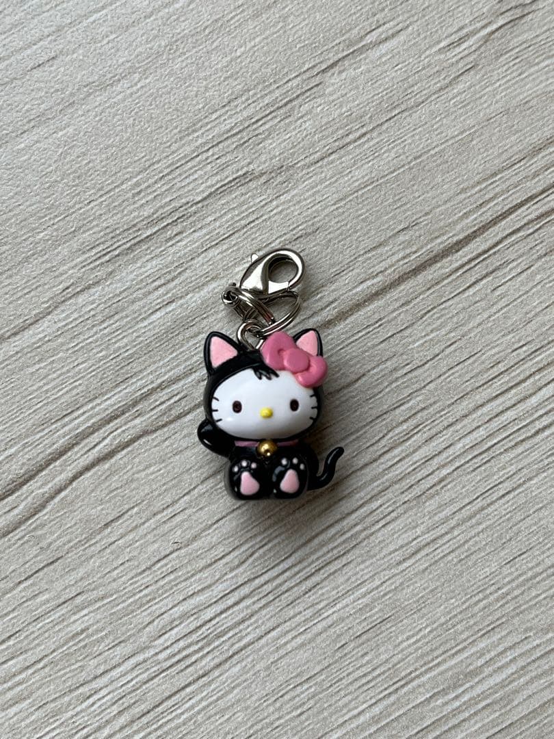 ハローキティ　黒猫　ファスナーマスコット　2003年