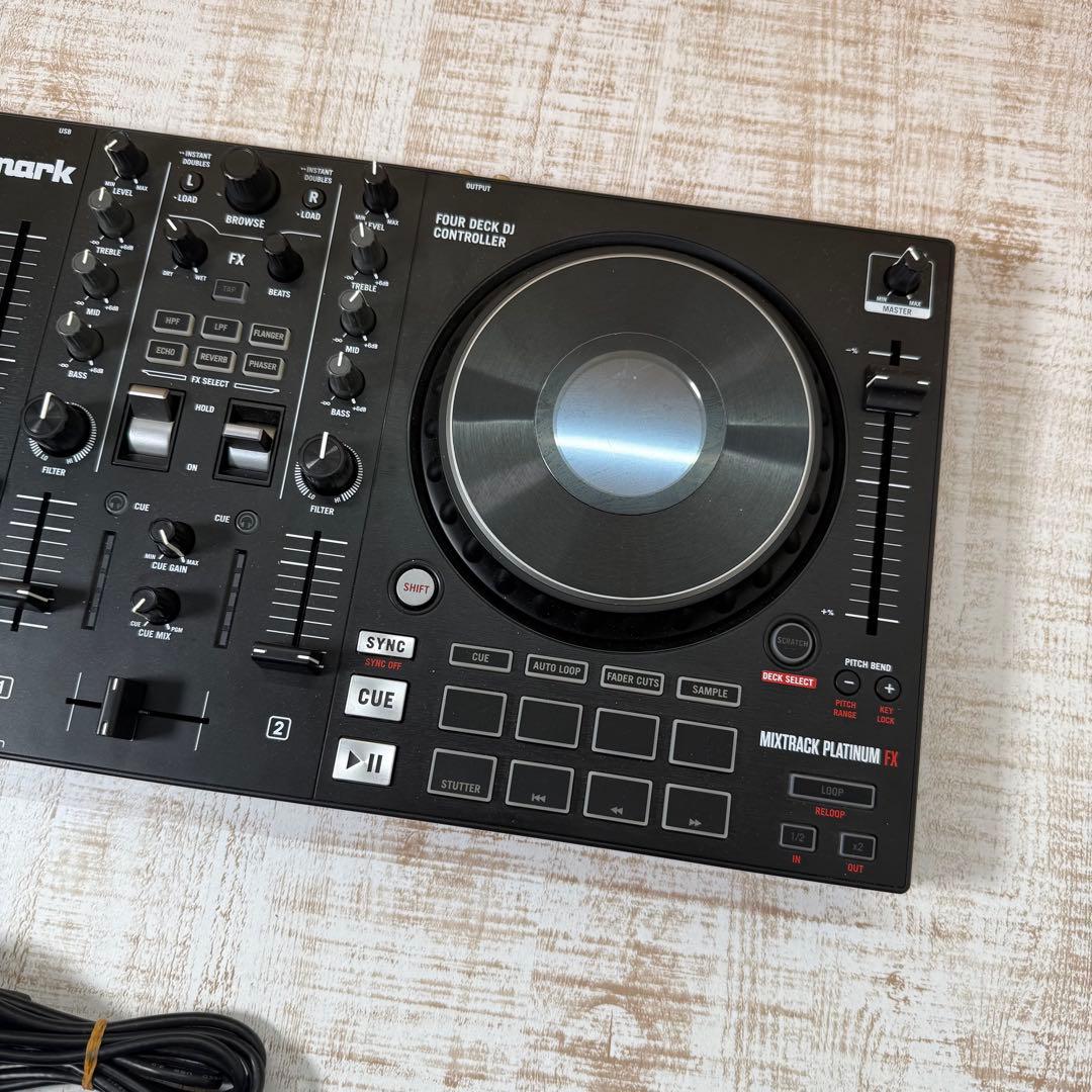 Numark Mixtrack Platinum FX ニュマーク