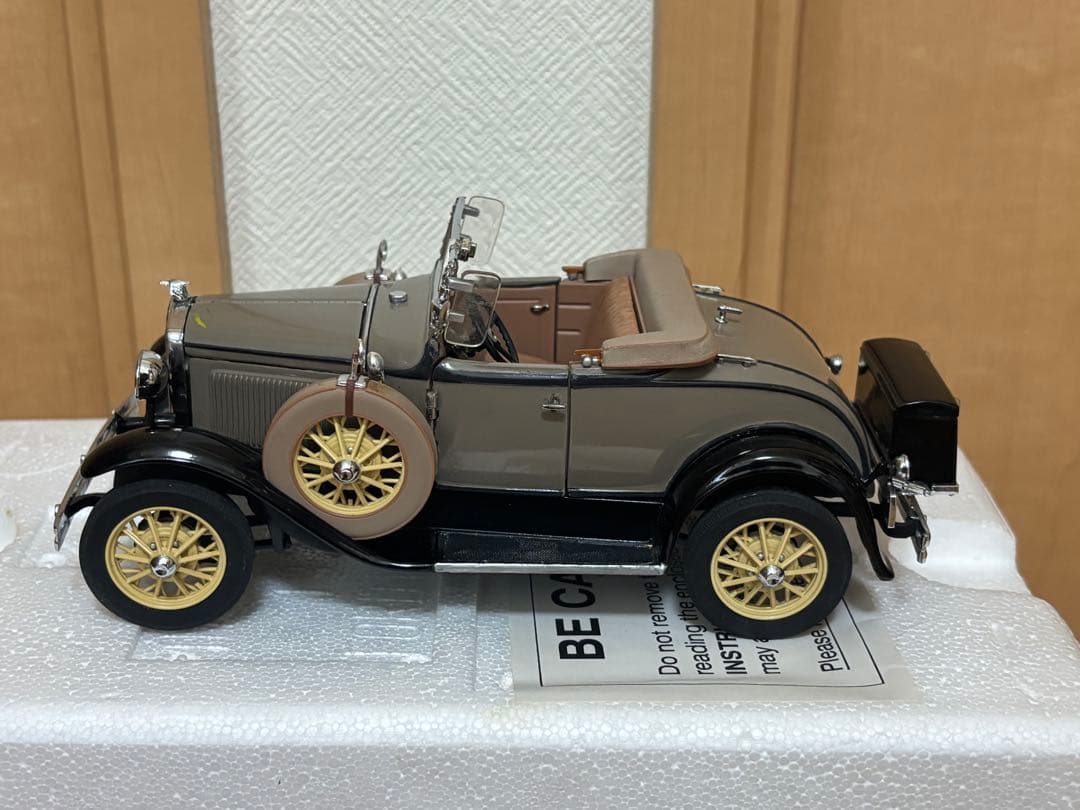 1/24 1931 フォード・モデル-A ロードスター