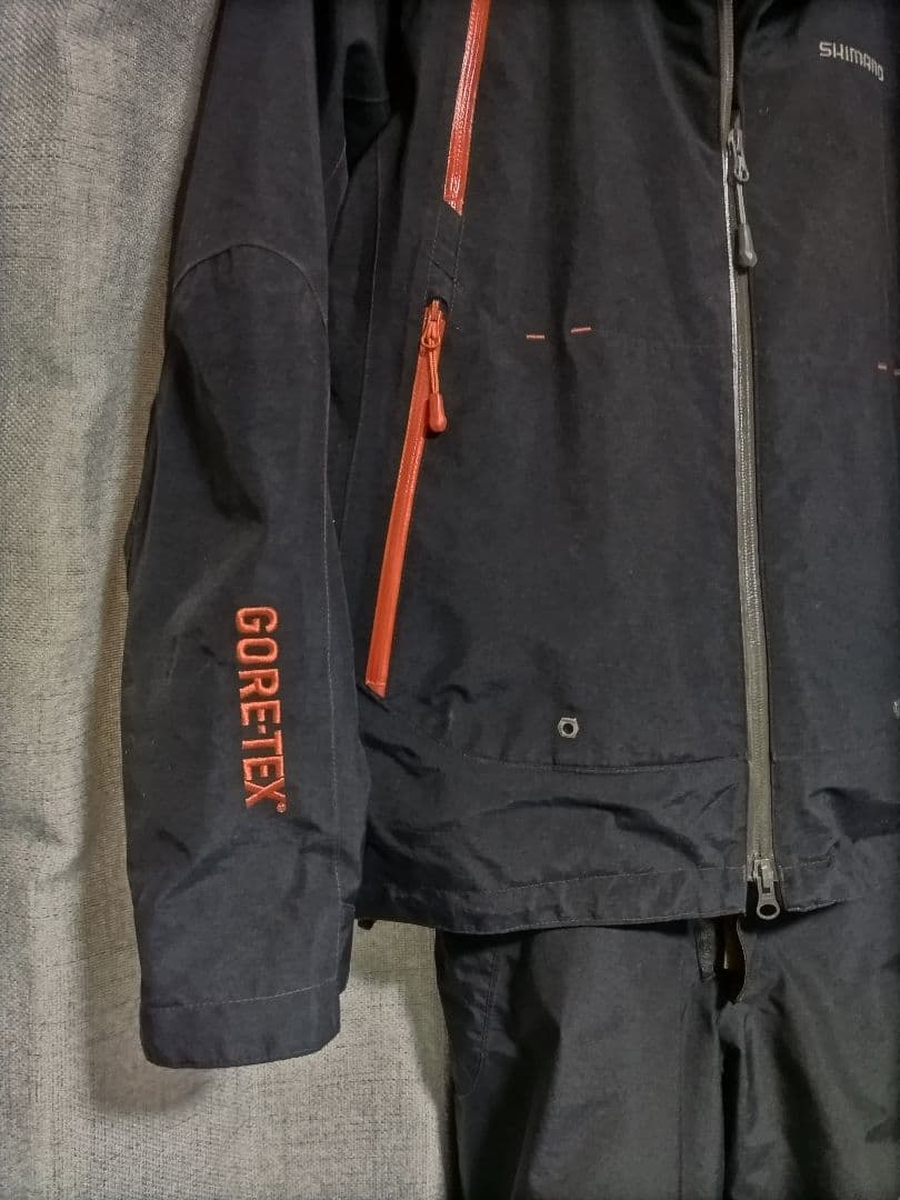 シマノ　ゴアテックス防寒着　ウォームスーツ中綿入り　美品