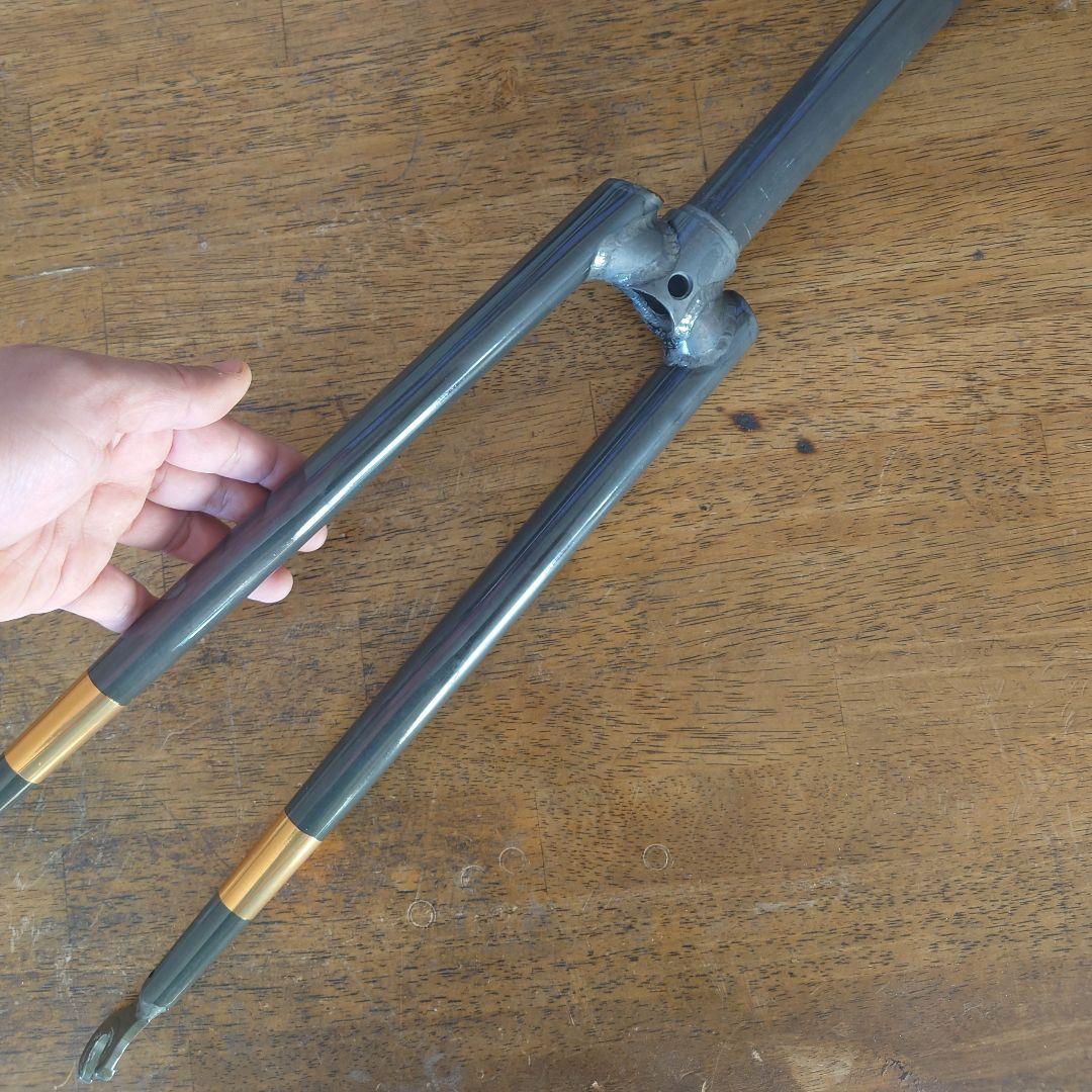 TYRANT LEGACY フロントフォーク