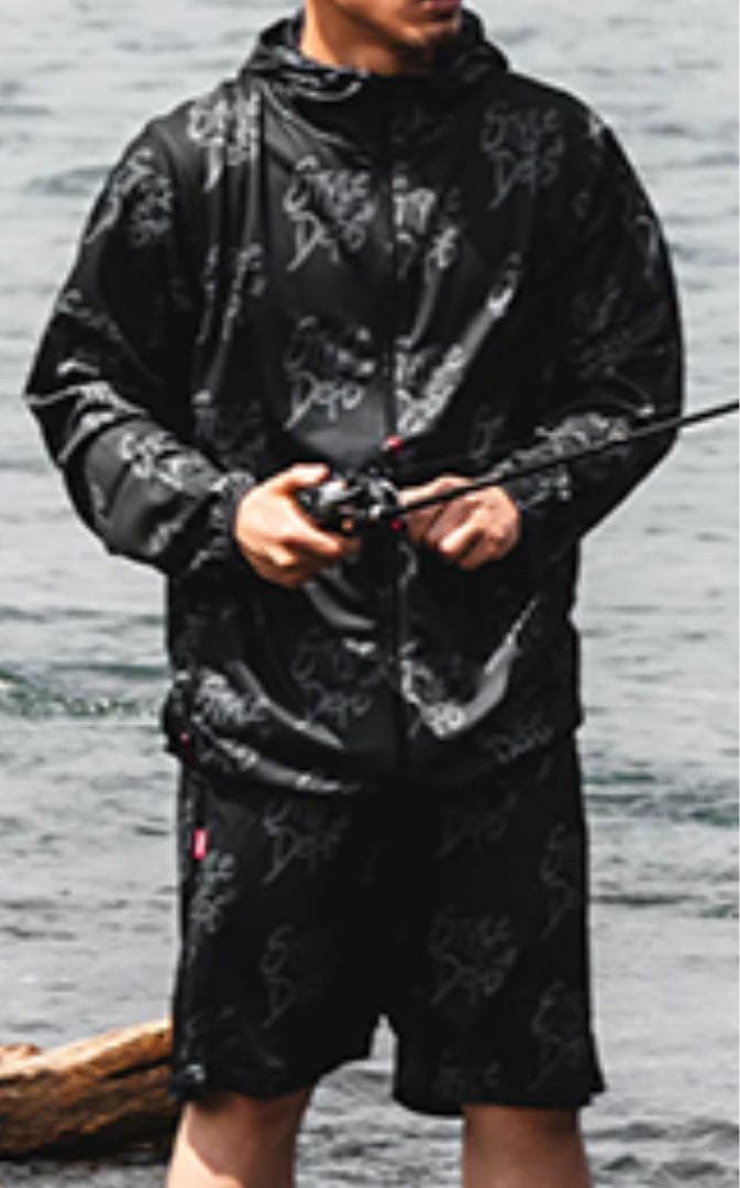 希少！美品！M！depsデプス ドライメッシュ ショーツ UV 総柄デザイン