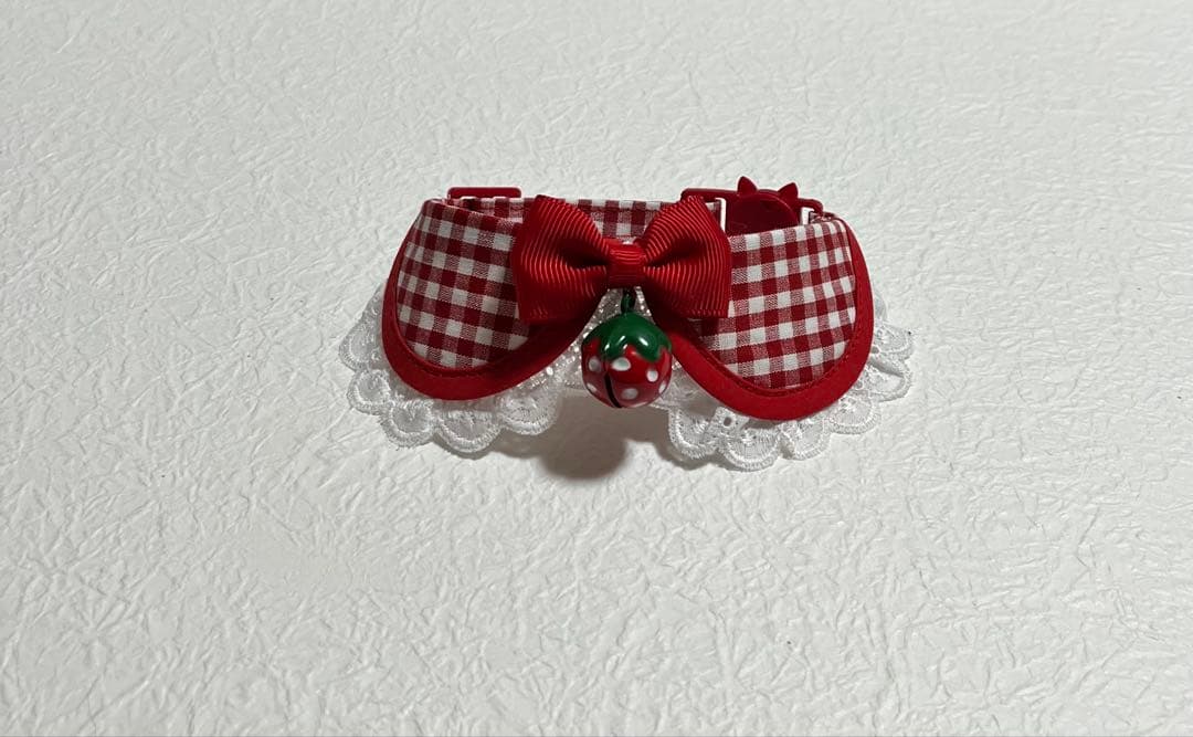 えり付き首輪(ギンガムチェック赤 いちご鈴付き) Ｎｏ．196-780