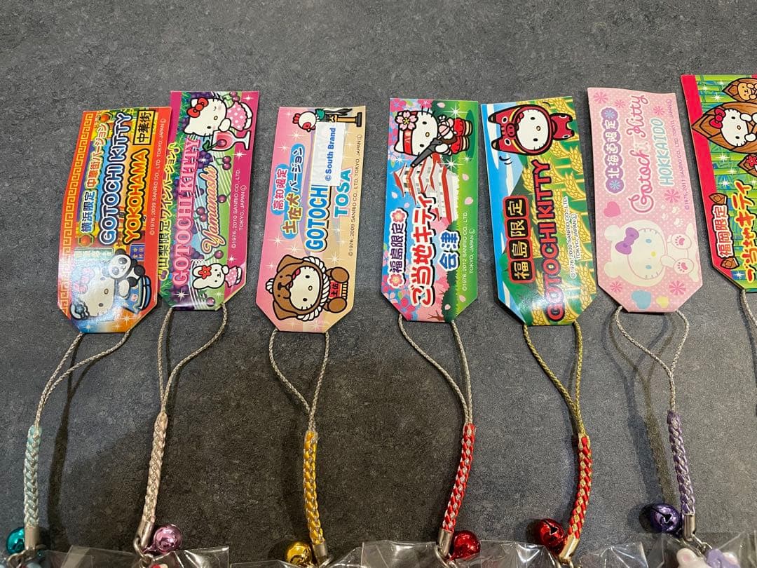 即発送可　ハローキティご当地 ストラップ 10個セット　全国各地　まとめ売り