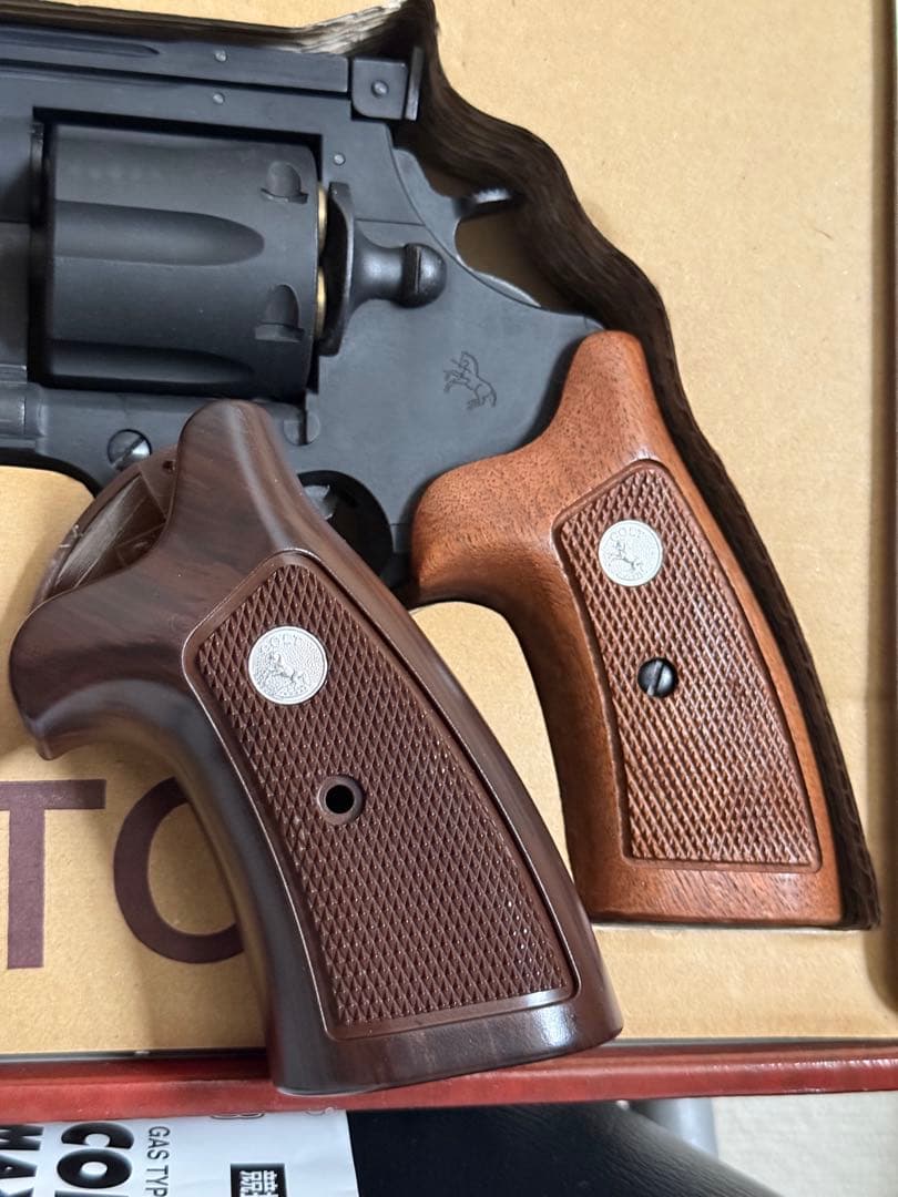 木製グリップ BHW マルシン コルト コンストリクター 8mm ガスガン