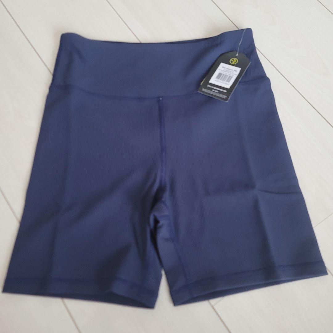 【新品】ZUMBA　セットアップ (上下Mサイズ)