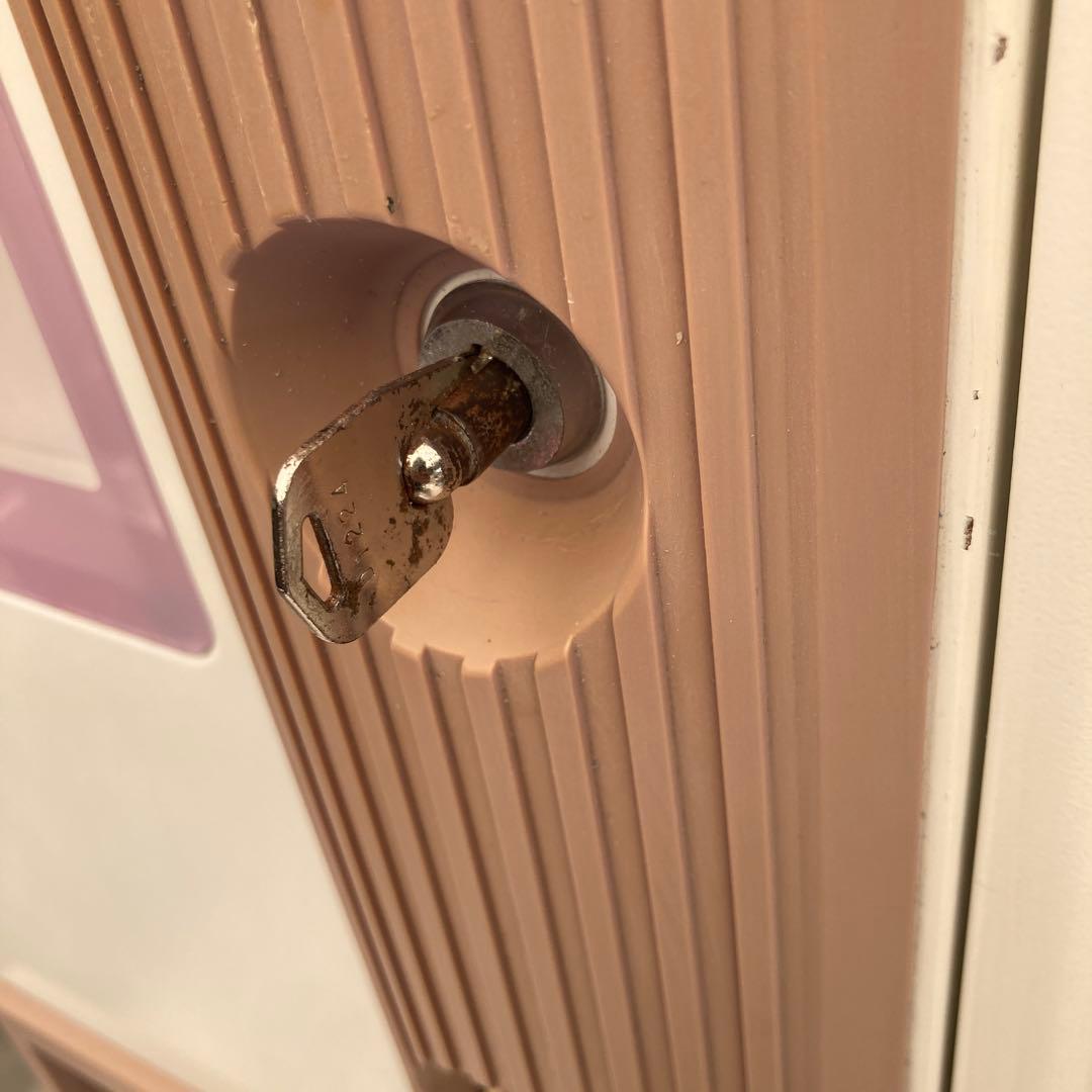 ガチャ機　カードガチャ　手動式自動販売機　ダイト