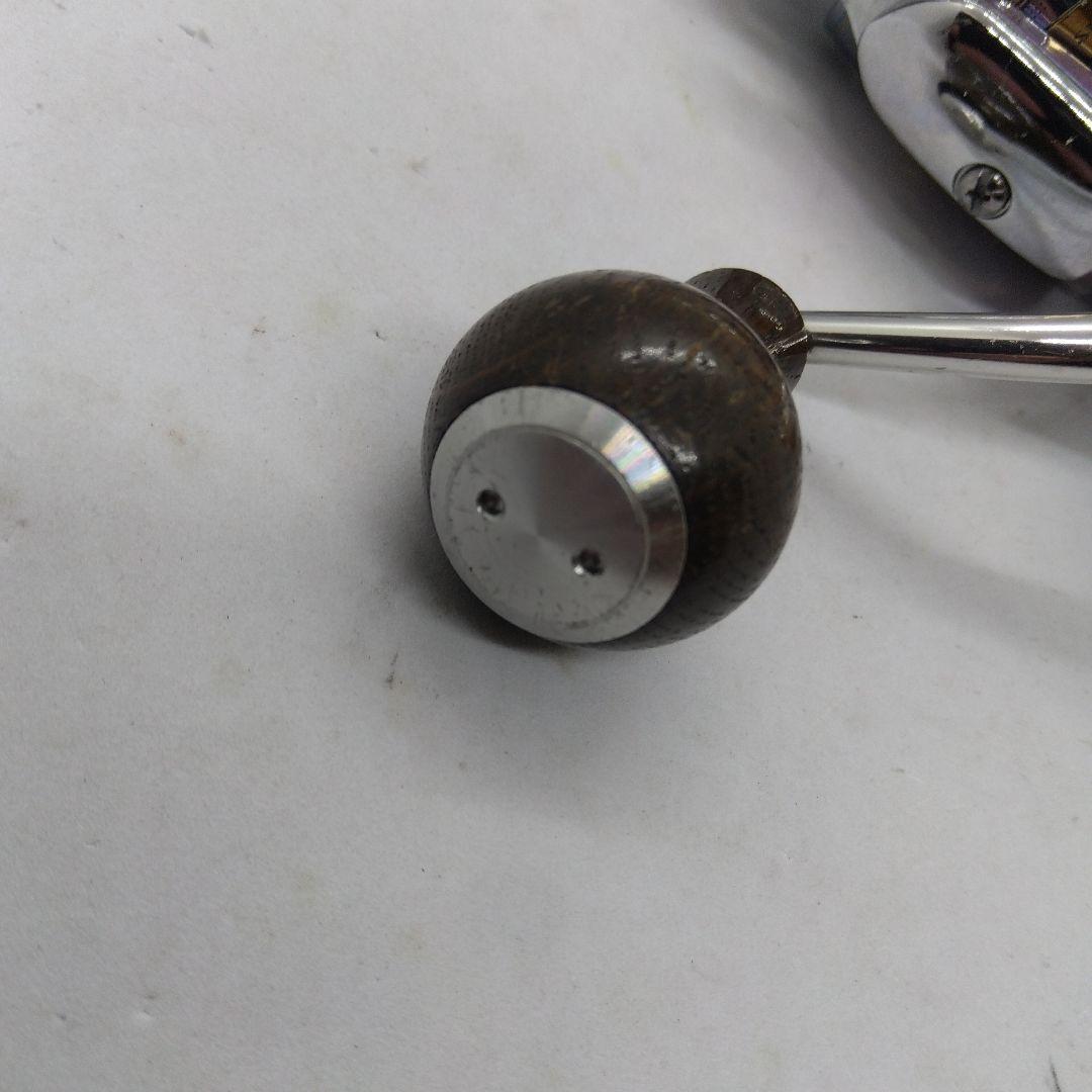 ダイワ 初代 05エメラルダス 2506 中古スピニングリール