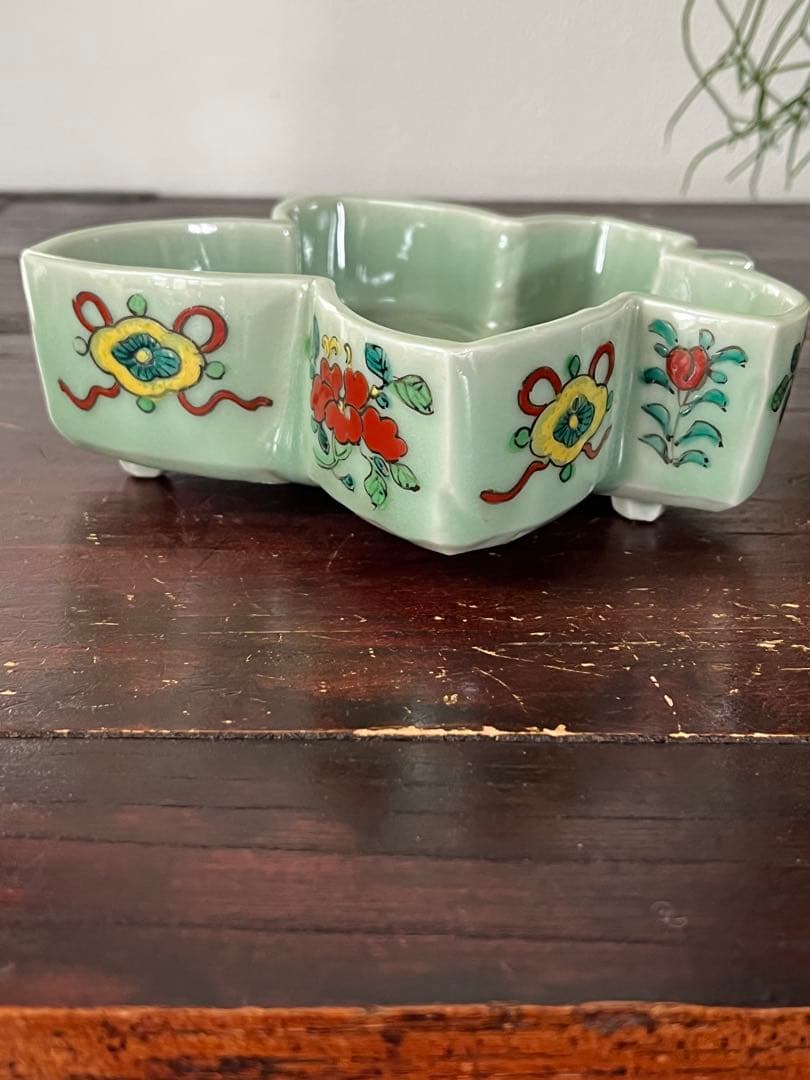 希少　注文品　清朝期　新渡　楓形鉢　五彩粉彩　蝶　虫菊　中国古玩　変形向付菓子鉢