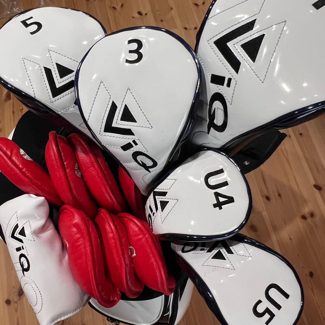 TOURSTAGEのViQゴルフバッグとゴルフクラブ13本セット